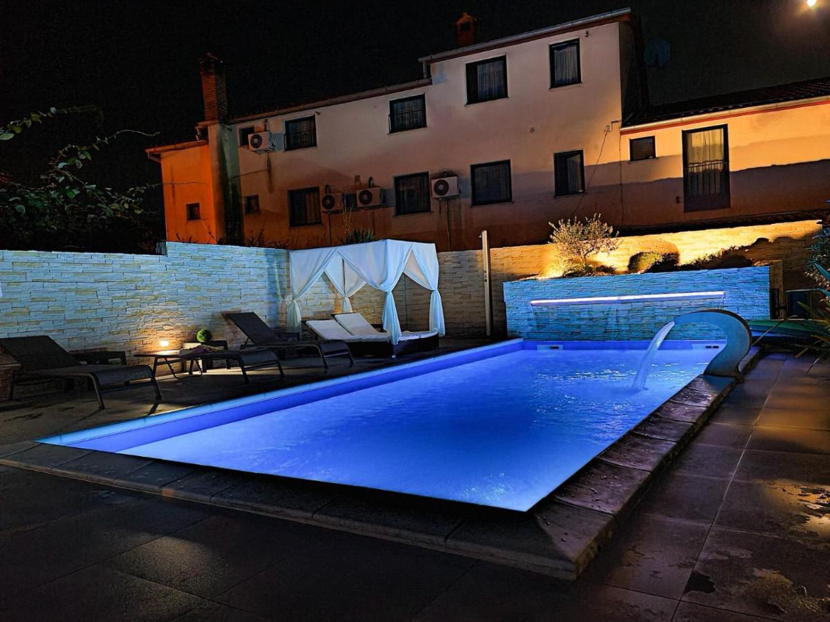 Apartment St. Antonio Rovigno Esterno foto
